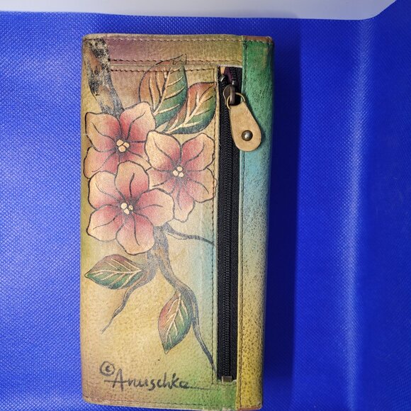 Anuschka Two For Joy Wallet - Picture 3 of 14